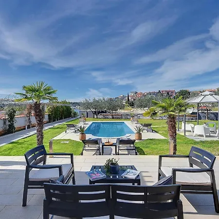 Holiday home Contessa Pula